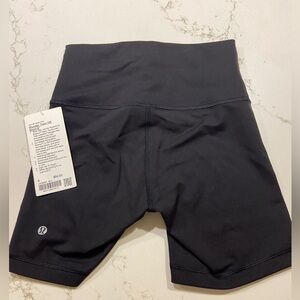 New Lululemon Wonder Train Short Size 6 6”